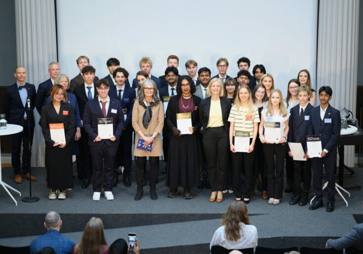 Finalister samlet 1004